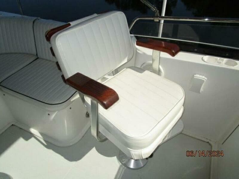 2005 Sabre Flybridge - Photo 37