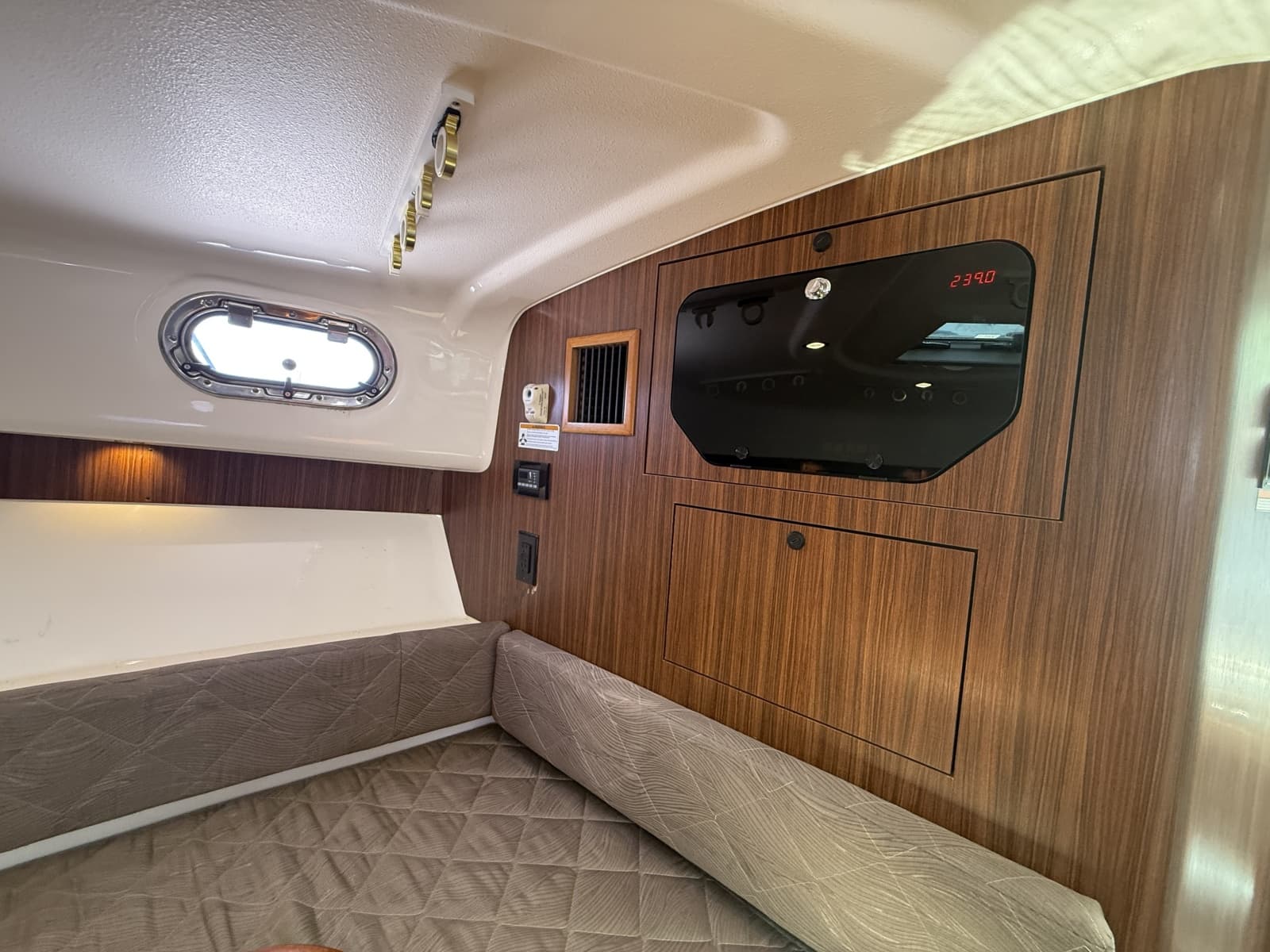2016 Pursuit 345 OS - Photo 17