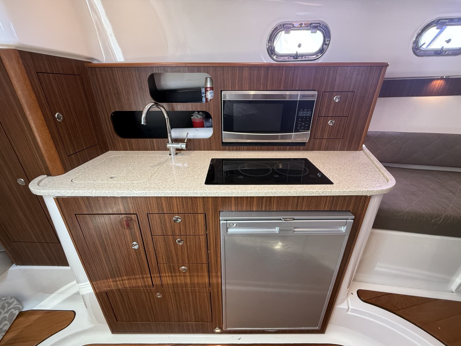 2016 Pursuit 345 OS - Photo 23