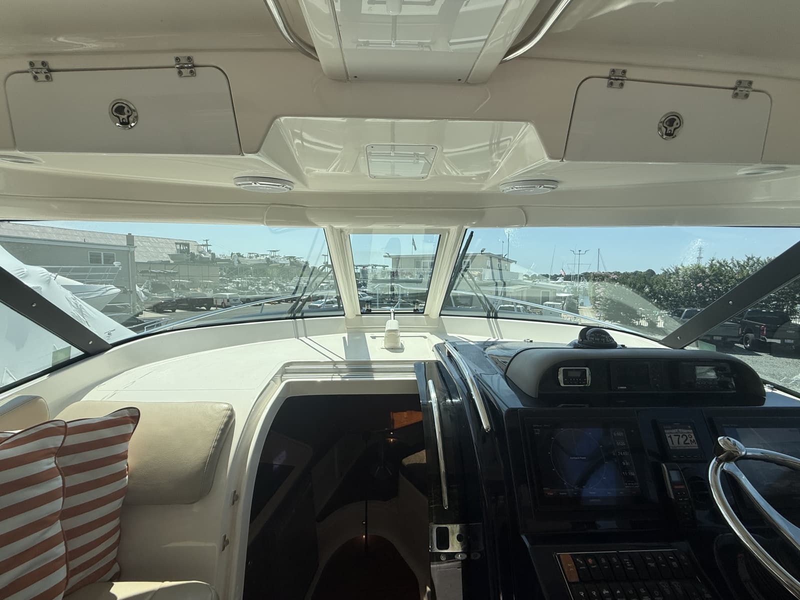 2016 Pursuit 345 OS - Photo 4