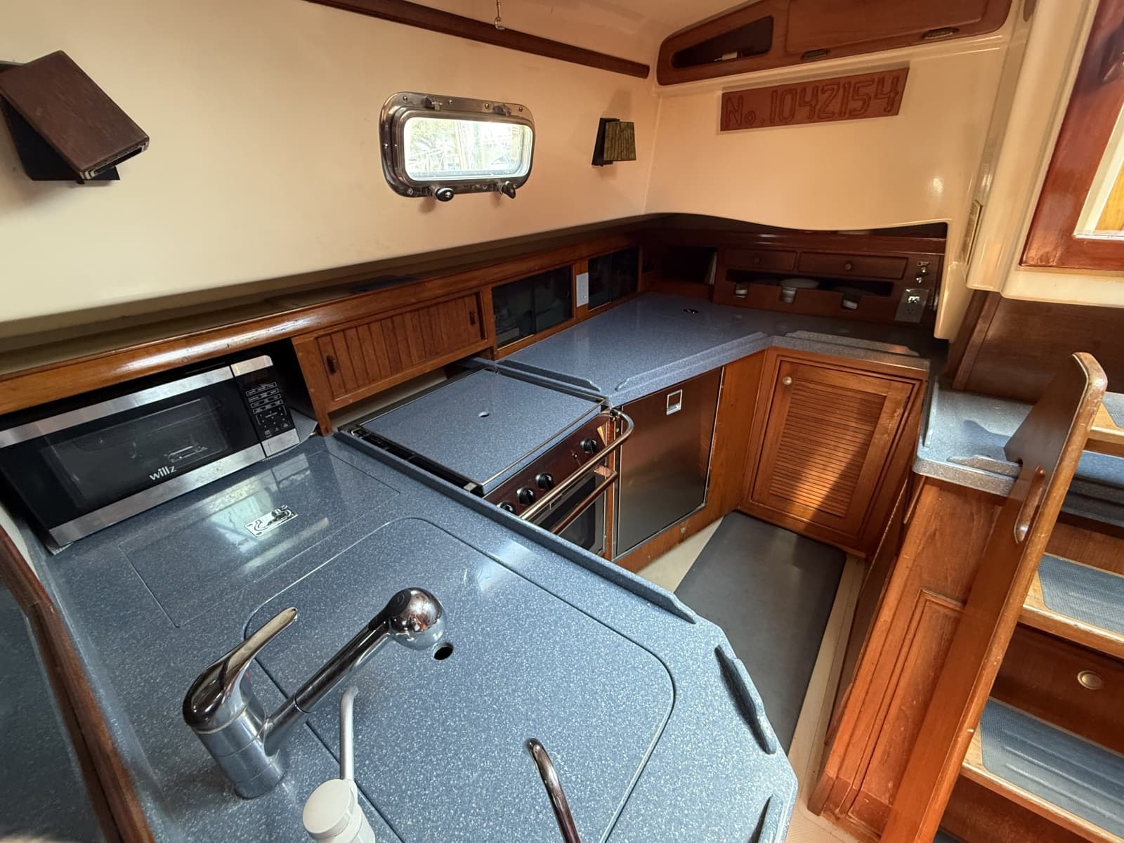 1996 Island Packet 40 - Photo 8