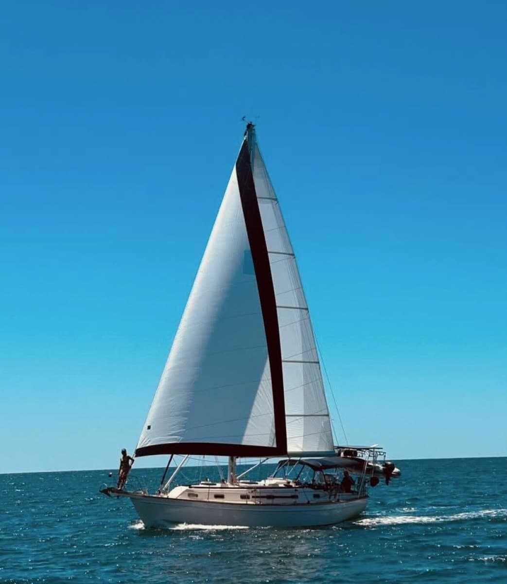 1996 Island Packet 40 - Photo 2