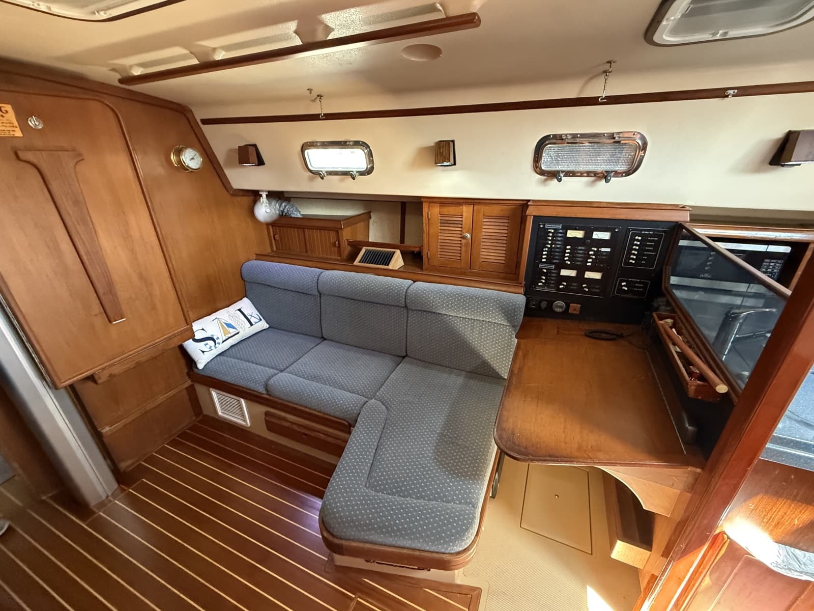 1996 Island Packet 40 - Photo 11