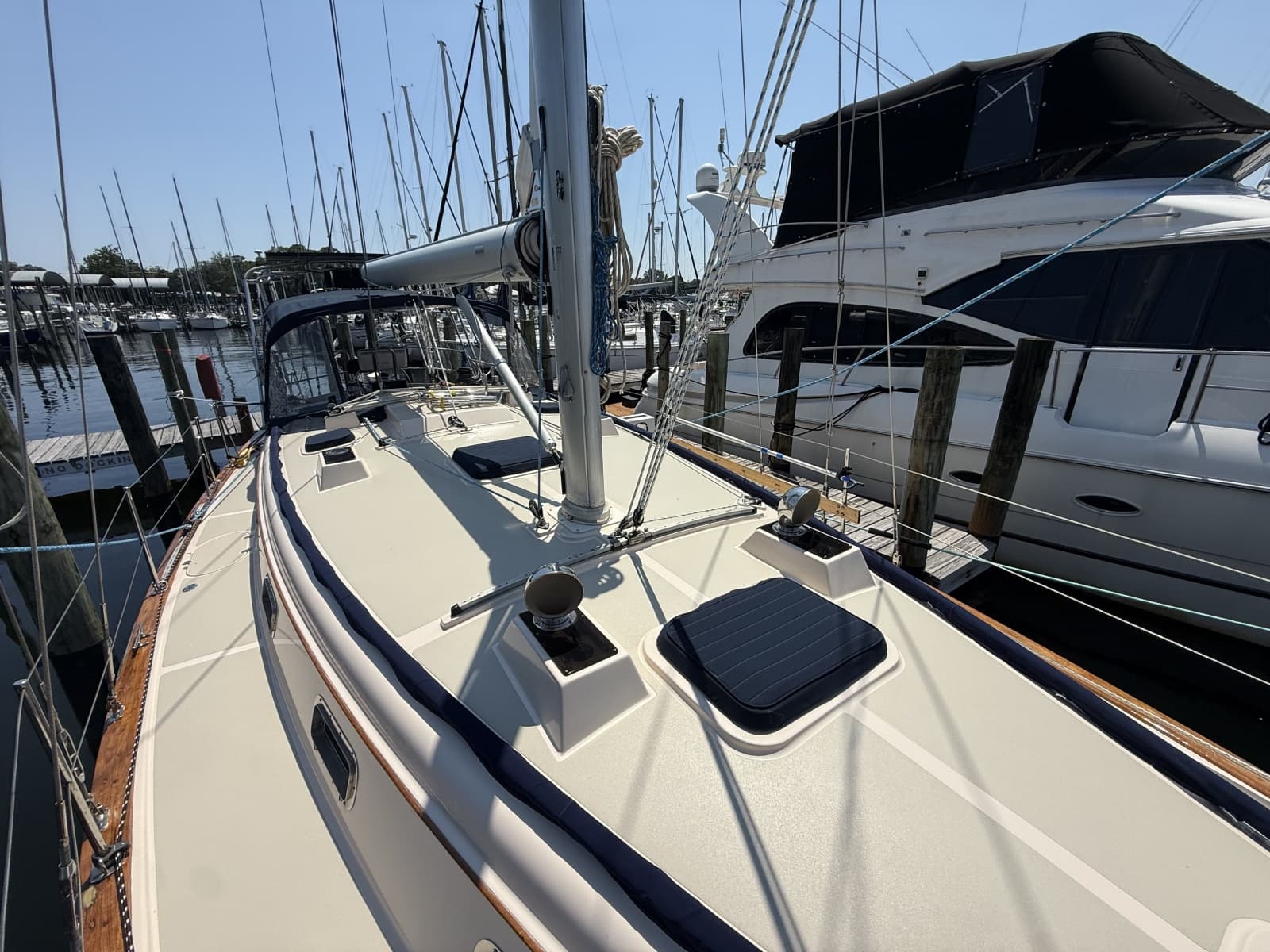 1996 Island Packet 40 - Photo 5