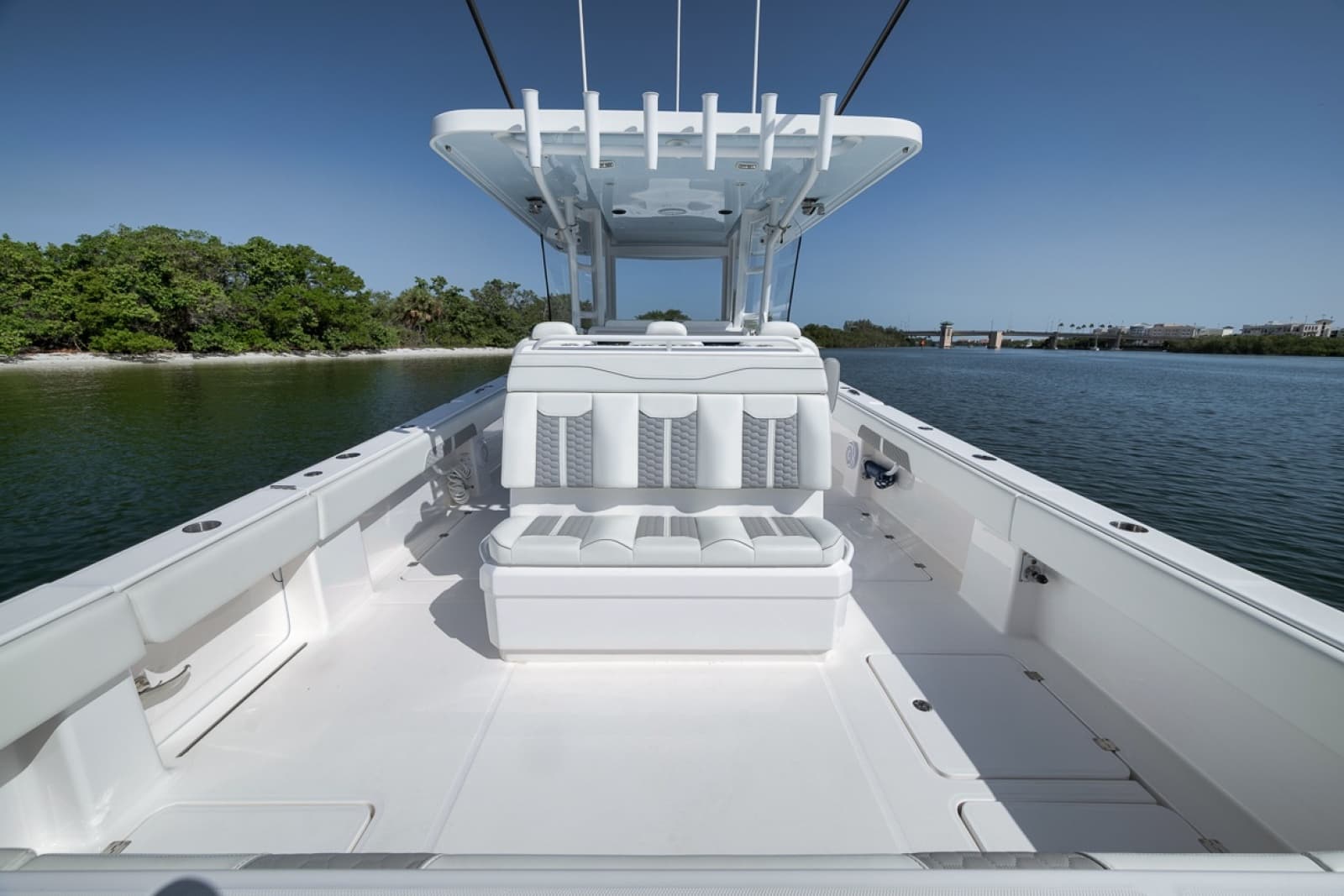2025 Invincible 35 Catamaran - Photo 37