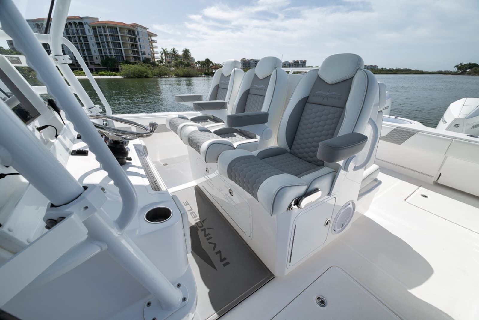 2025 Invincible 35 Catamaran - Photo 30