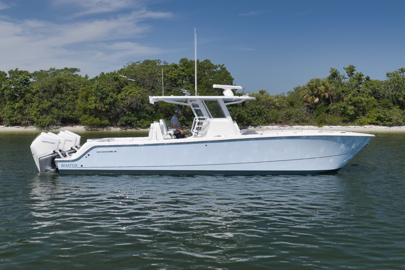 2025 Invincible 35 Catamaran - Photo 1