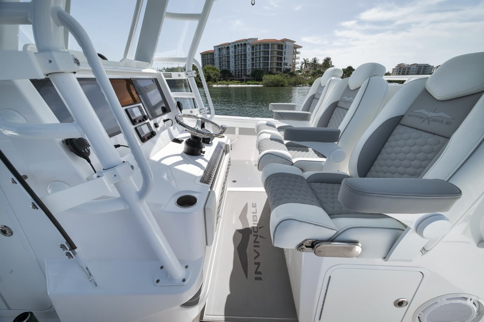 2025 Invincible 35 Catamaran - Photo 29