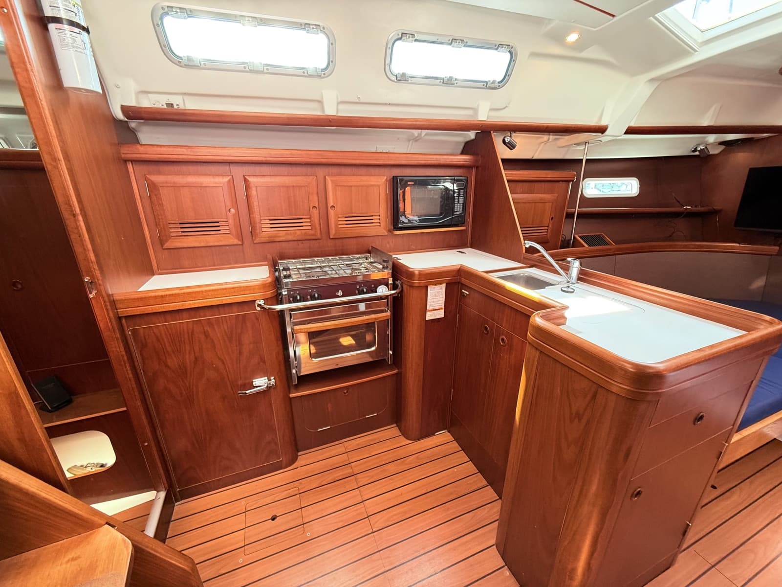 2004 Beneteau 373 - Photo 17
