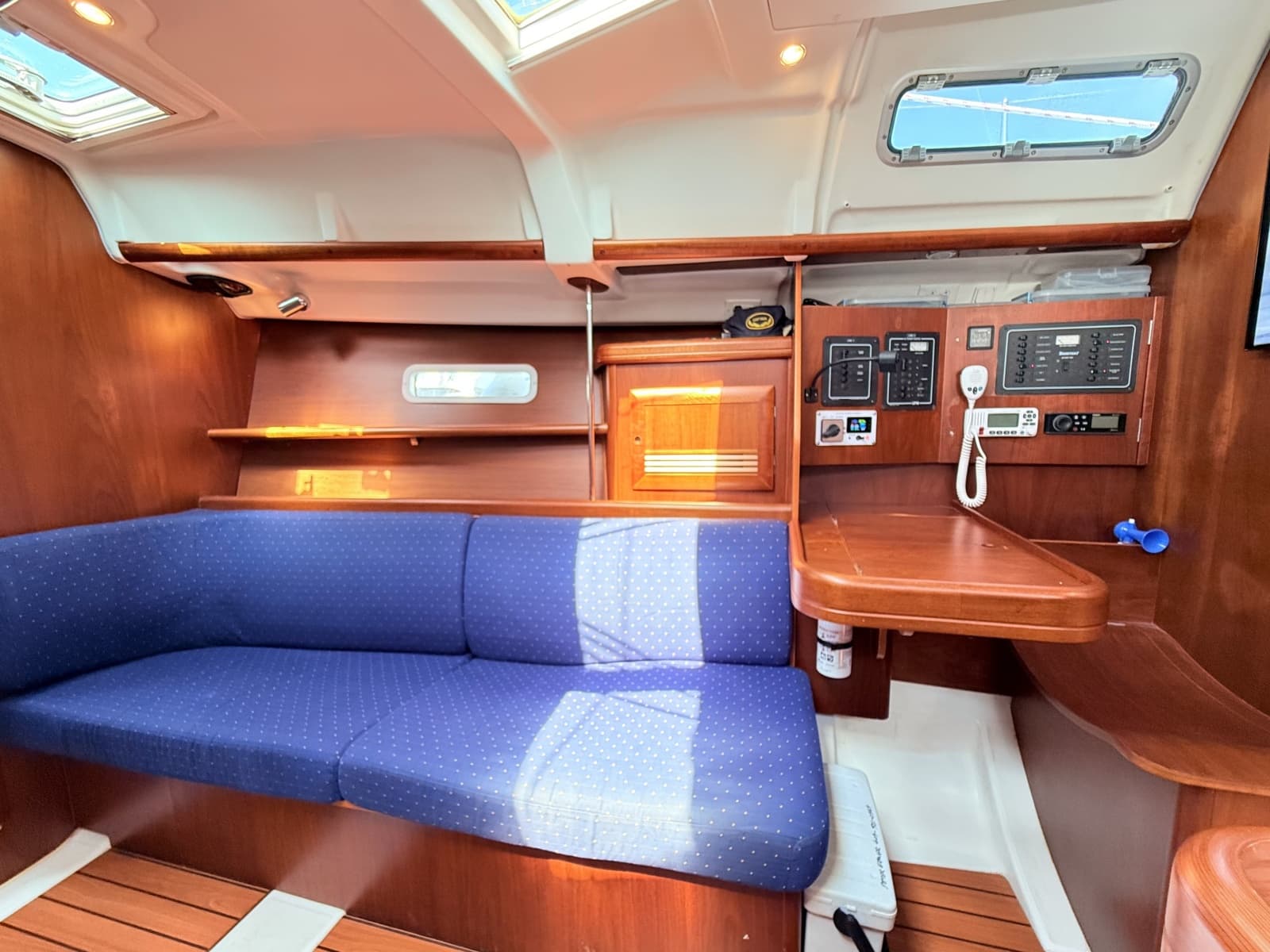 2004 Beneteau 373 - Photo 18