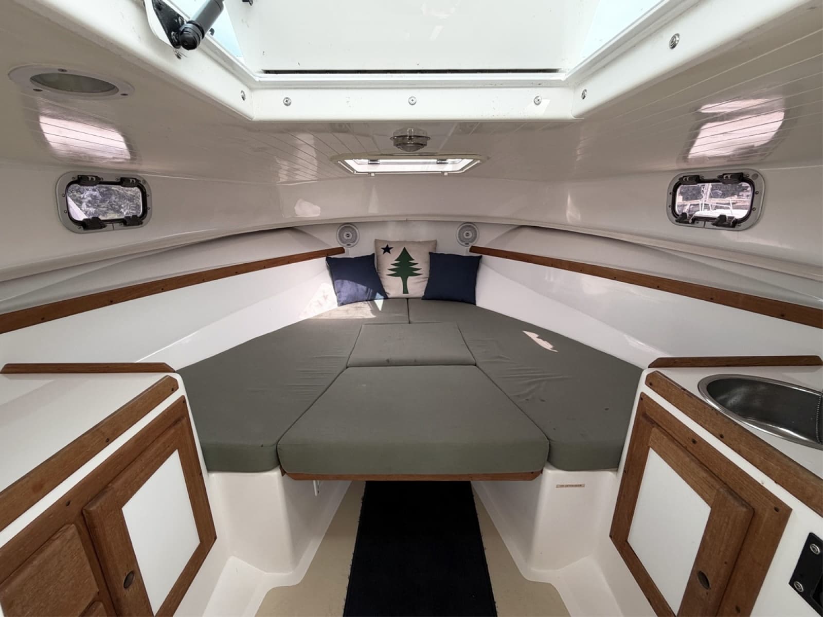 2005 Hunt Yachts Surfhunter 25 - Photo 15