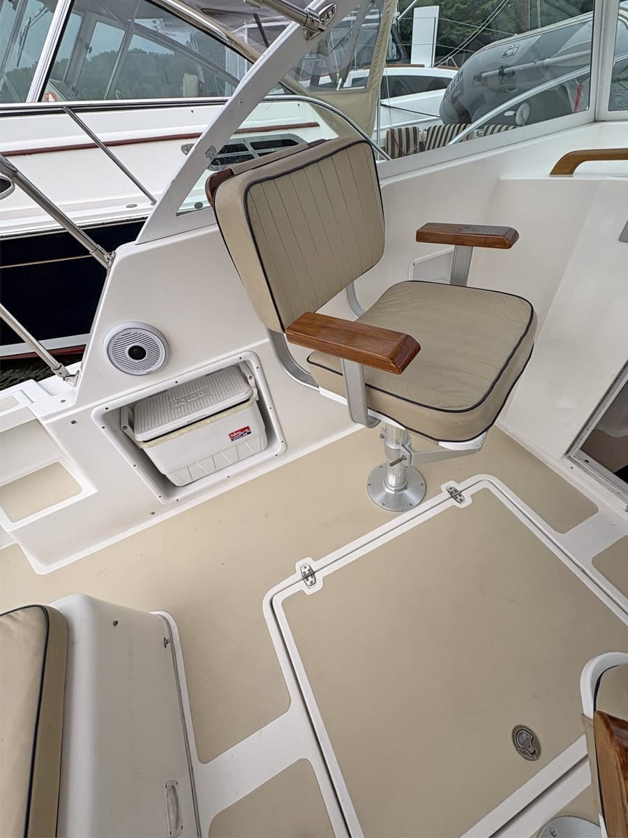 2005 Hunt Yachts Surfhunter 25 - Photo 12