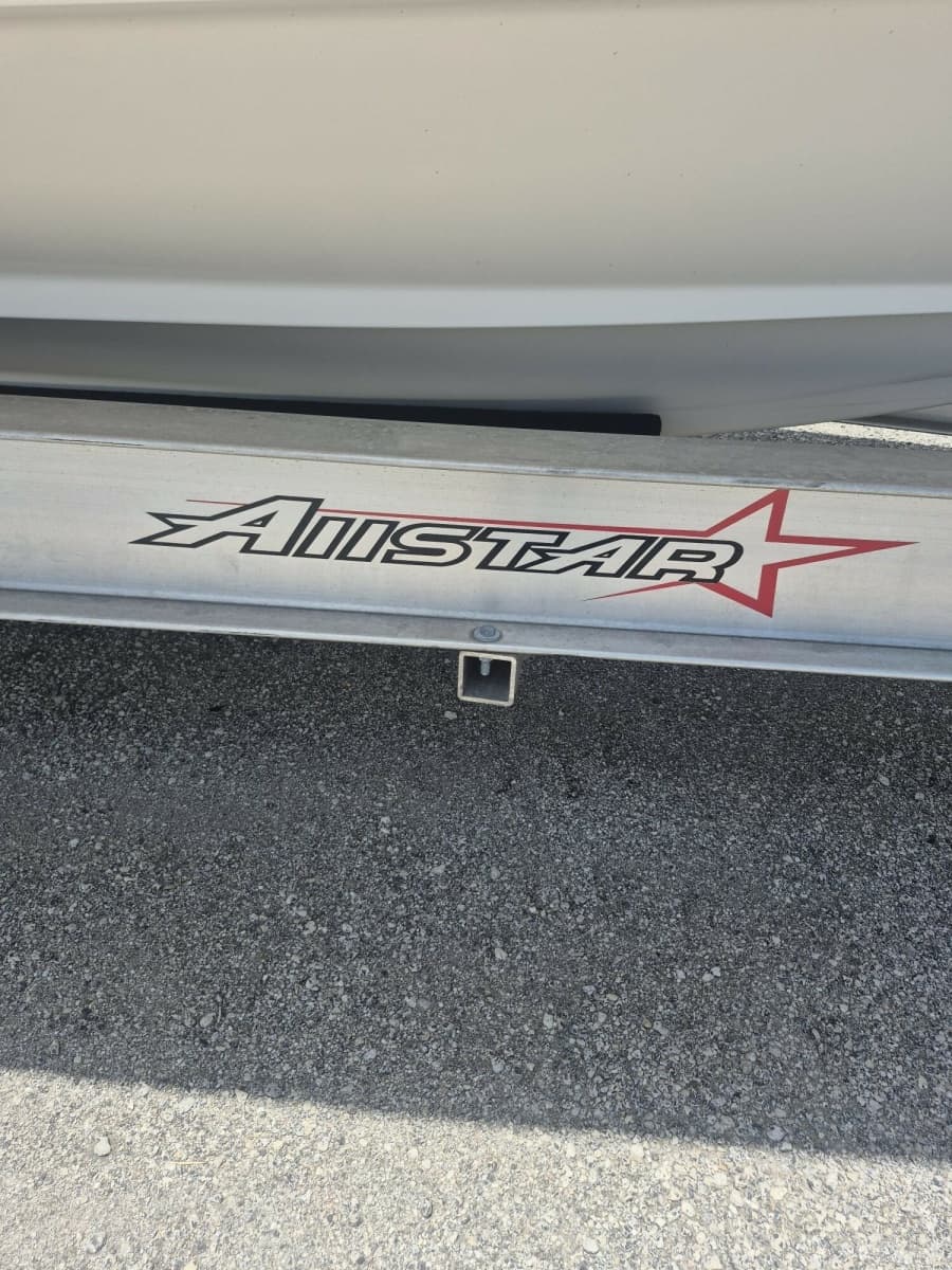 2019 Wellcraft 352 Fisherman - Photo 19