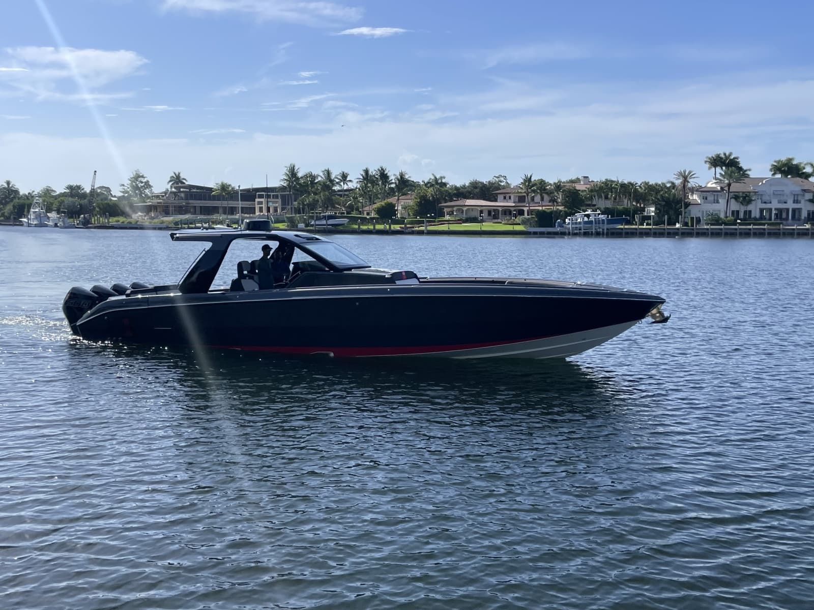 2023 Cigarette 41 Nighthawk - Photo 2