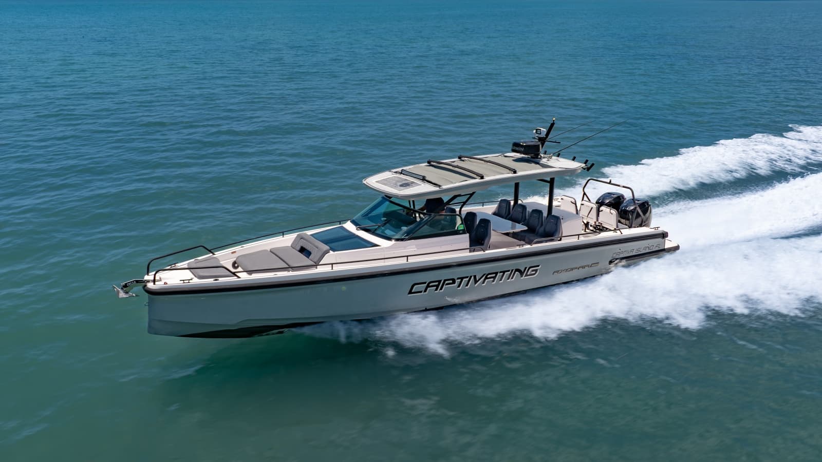 2023 Axopar 37 - Photo 11