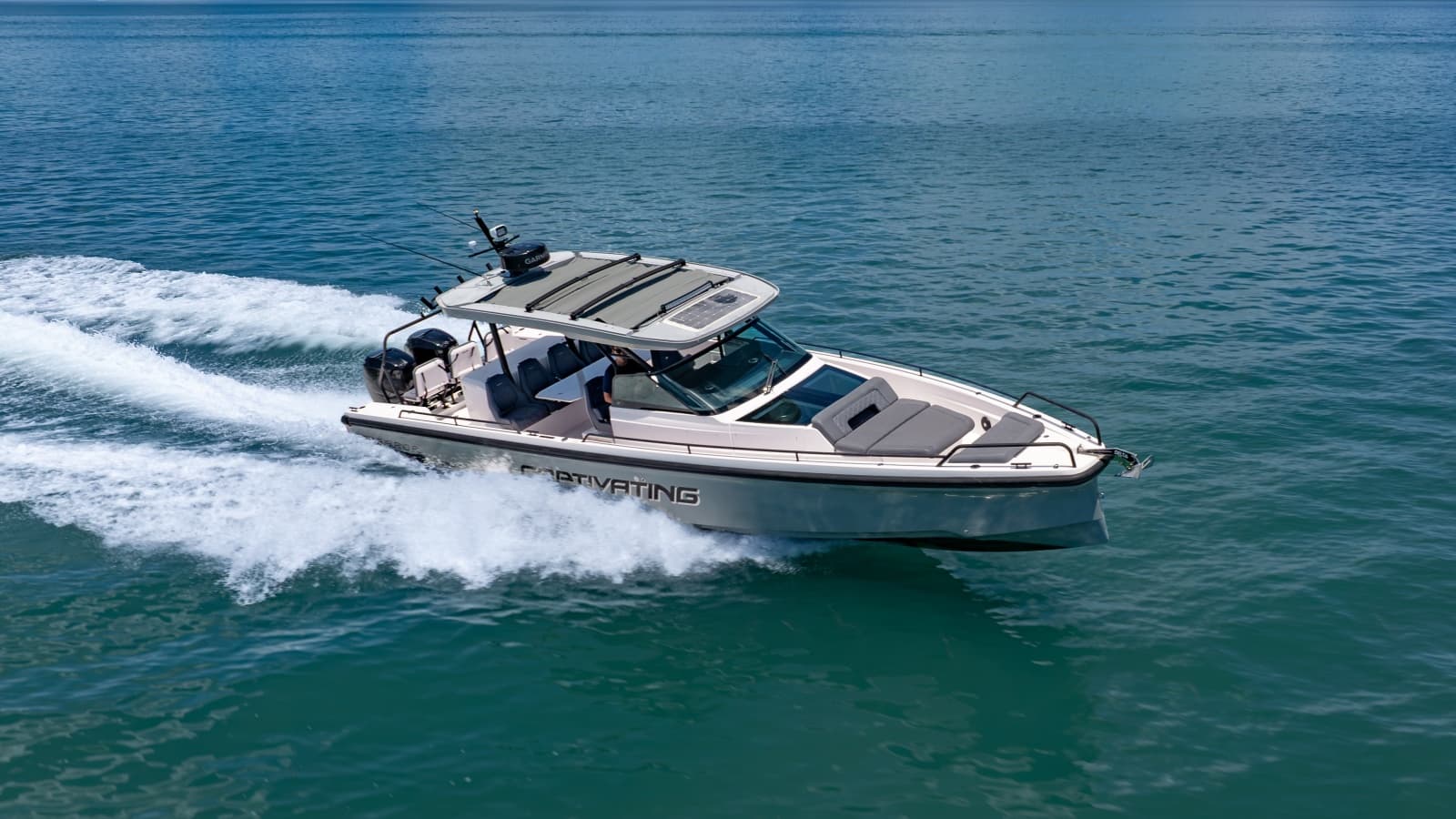 2023 Axopar 37 - Photo 16