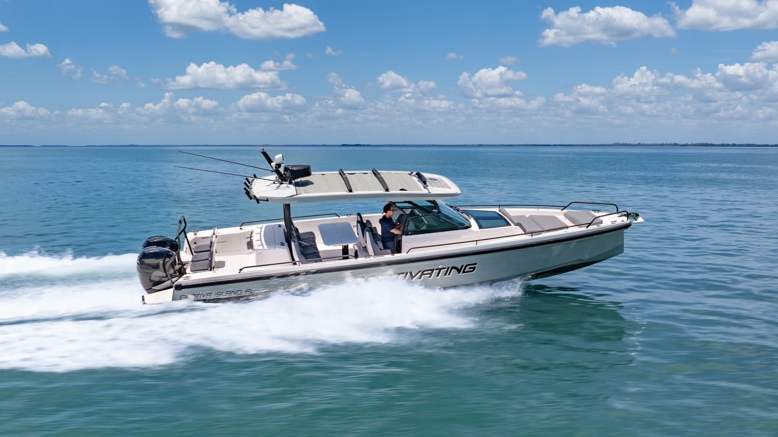 2023 Axopar 37 - Photo 7