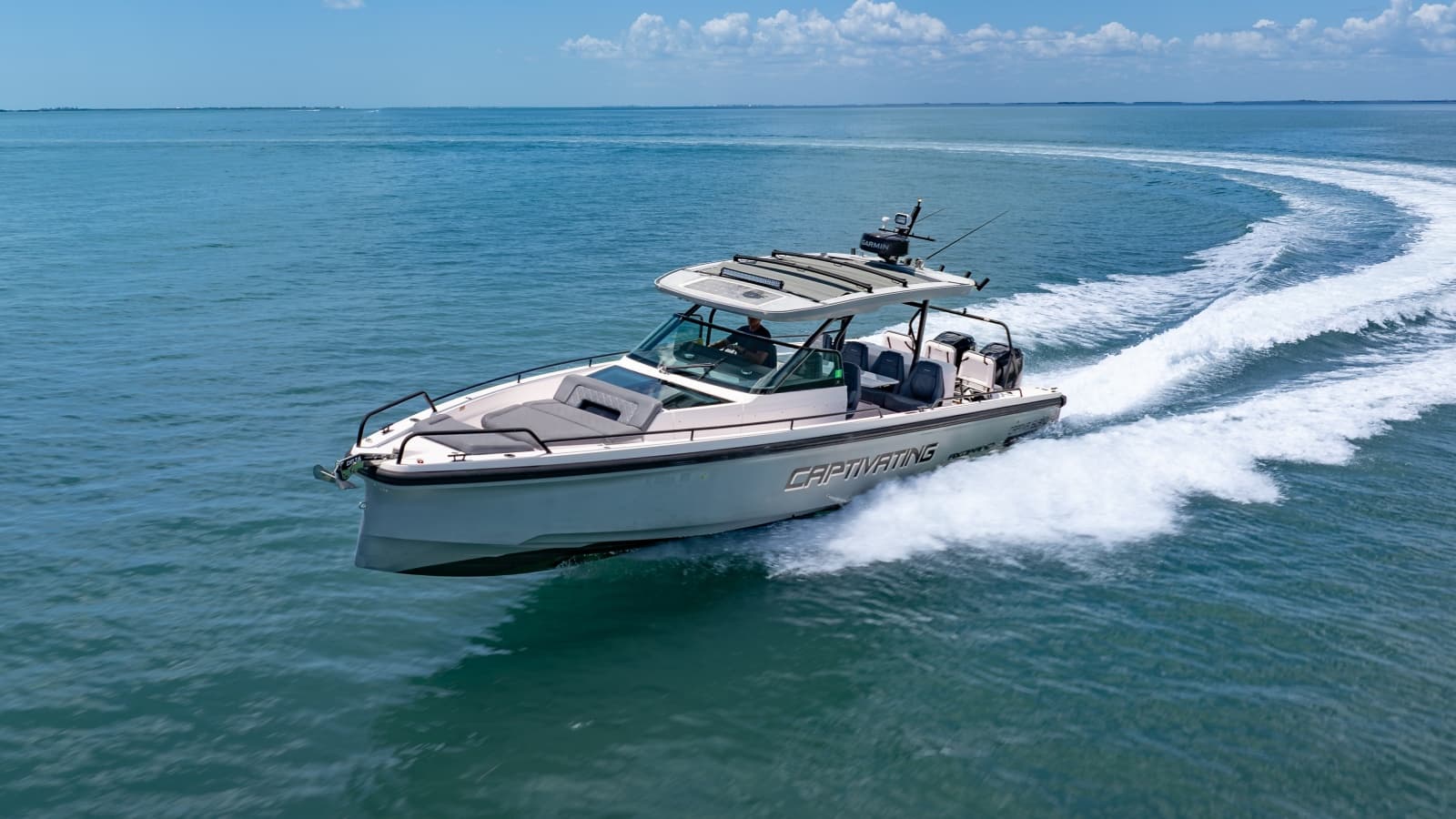 2023 Axopar 37 - Photo 15