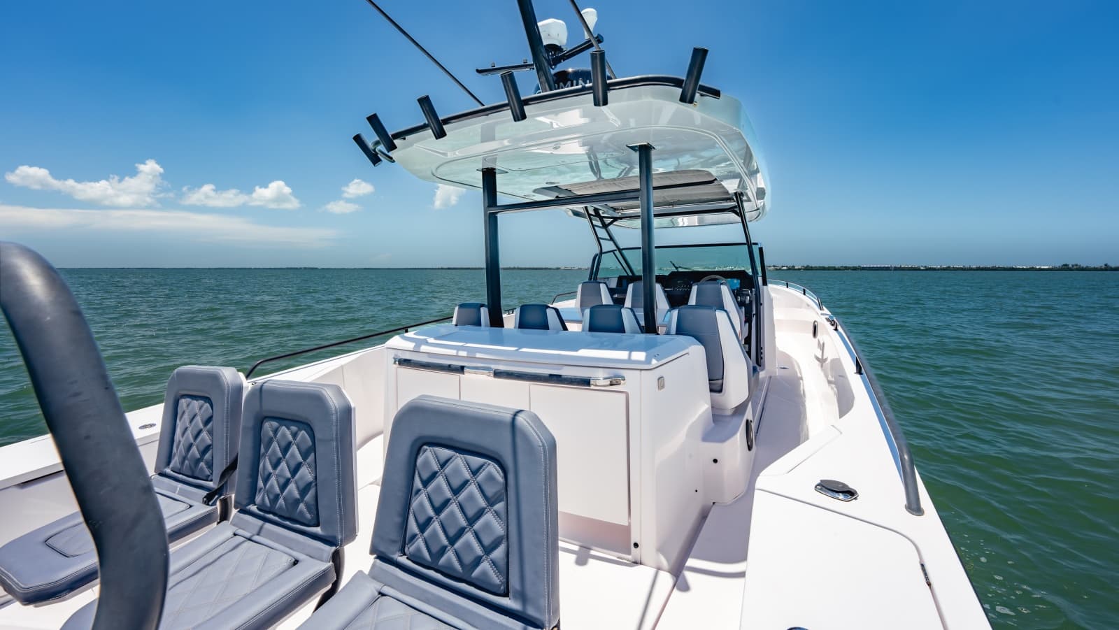 2023 Axopar 37 - Photo 27