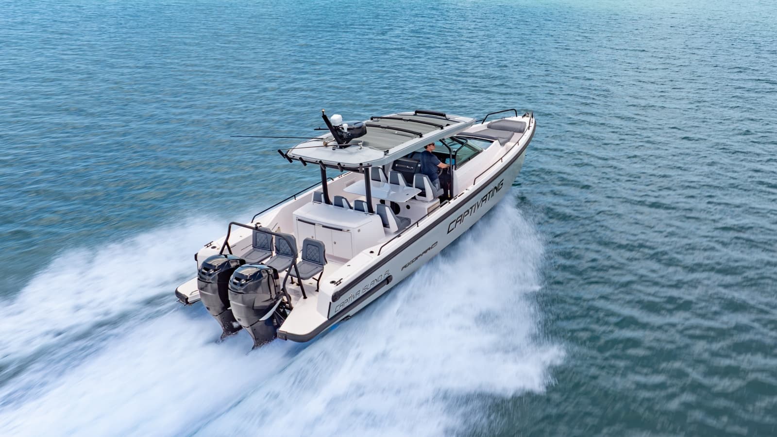 2023 Axopar 37 - Photo 3