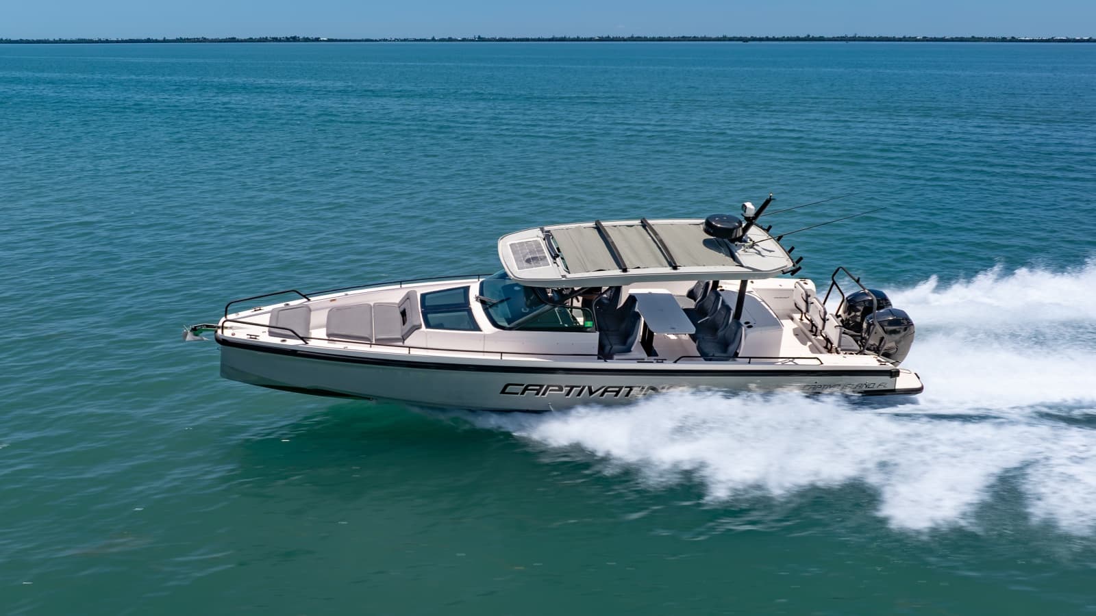 2023 Axopar 37 - Photo 12