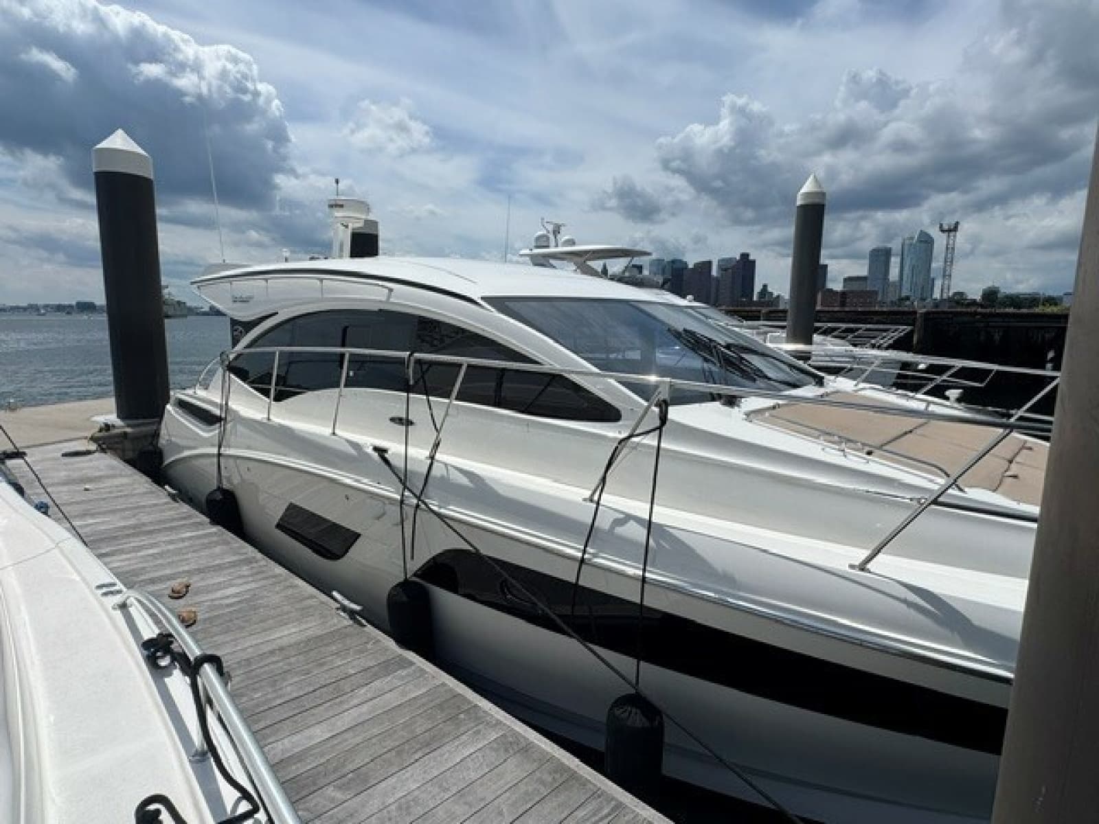 2017 Sea Ray 400 Sundancer - Photo 5