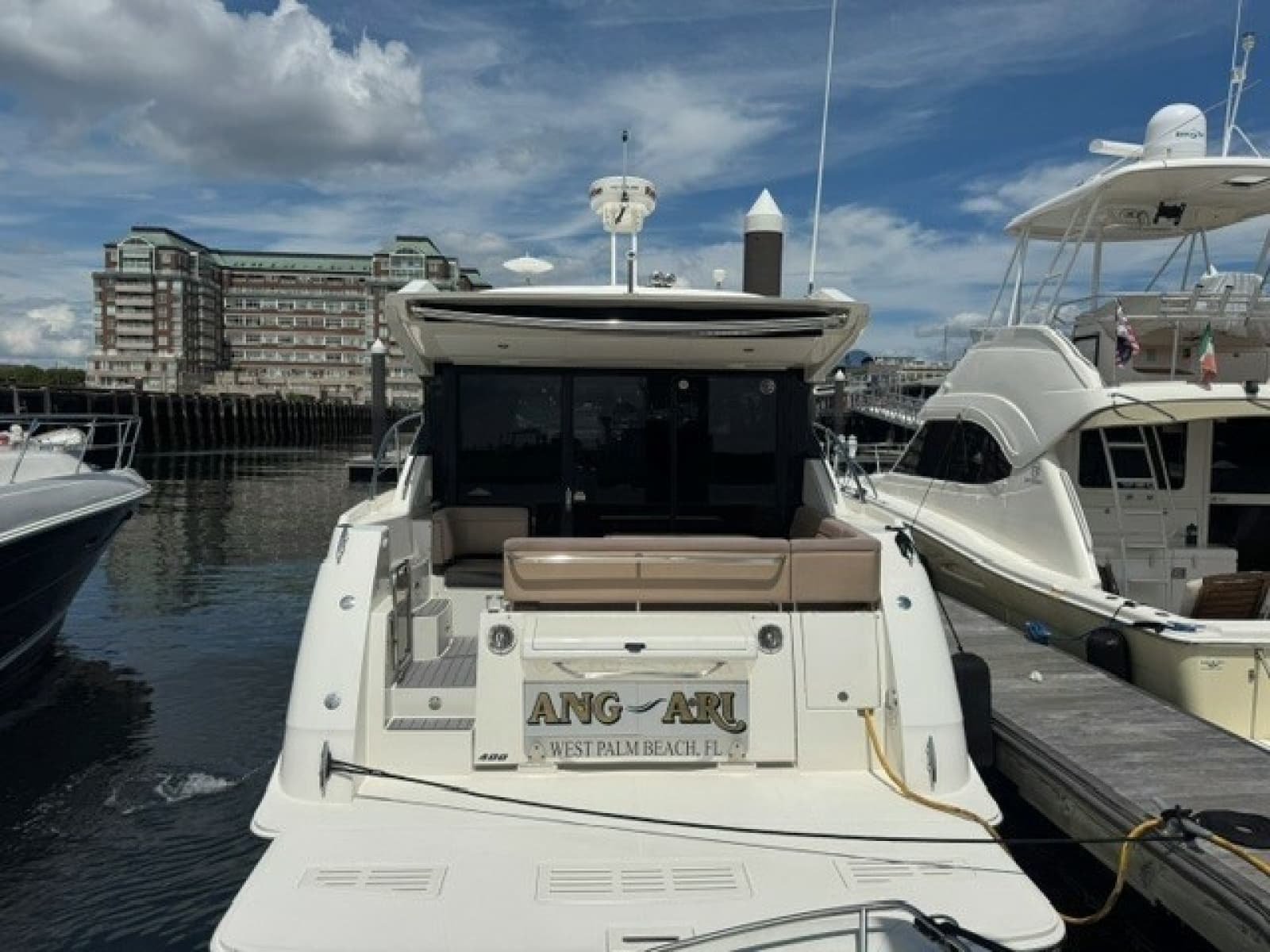 2017 Sea Ray 400 Sundancer - Photo 3