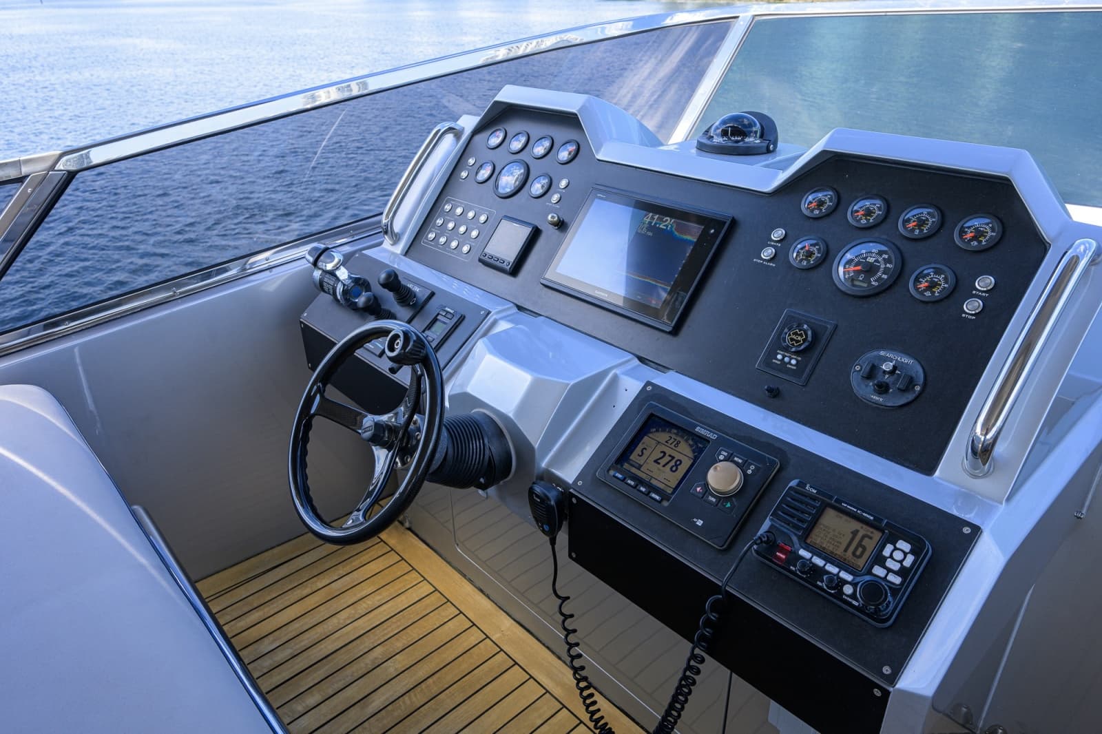 2008 Azimut Flybridge - Photo 41