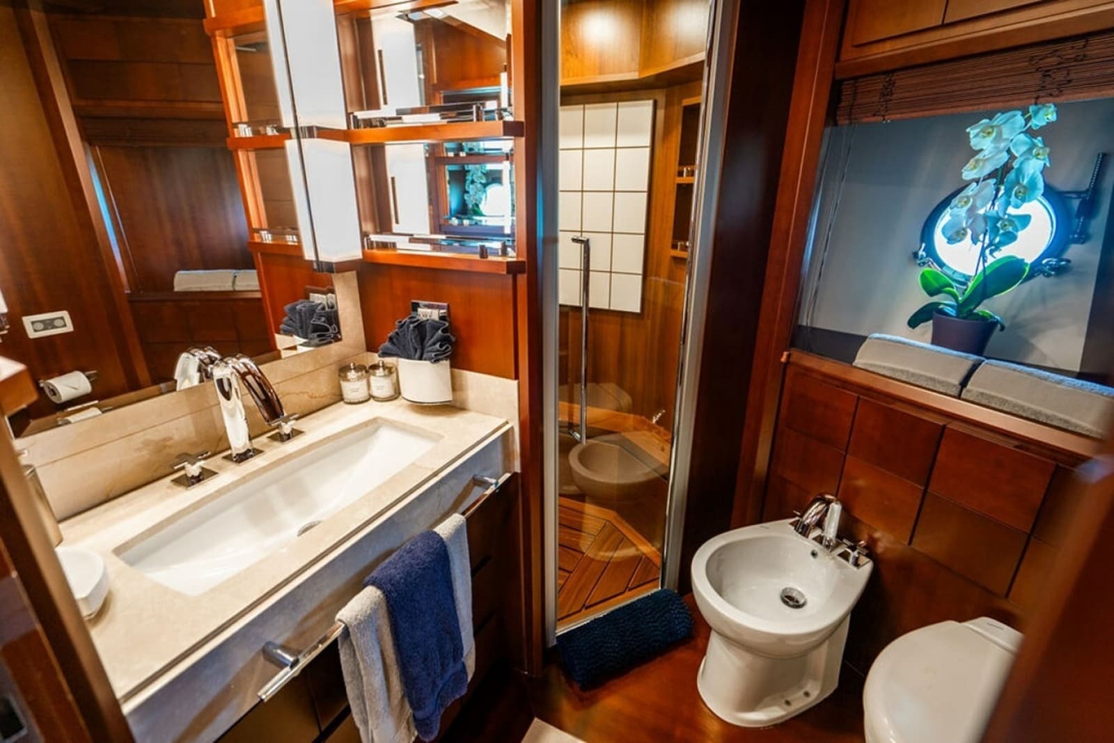 2008 Azimut Flybridge - Photo 19