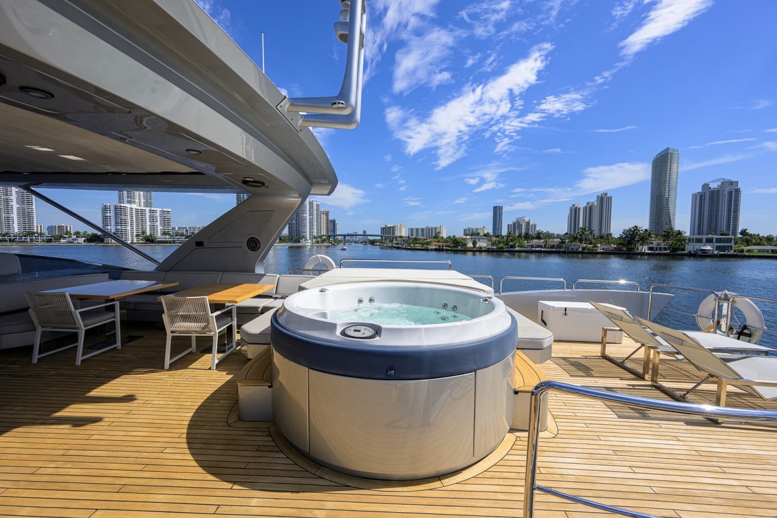 2008 Azimut Flybridge - Photo 35