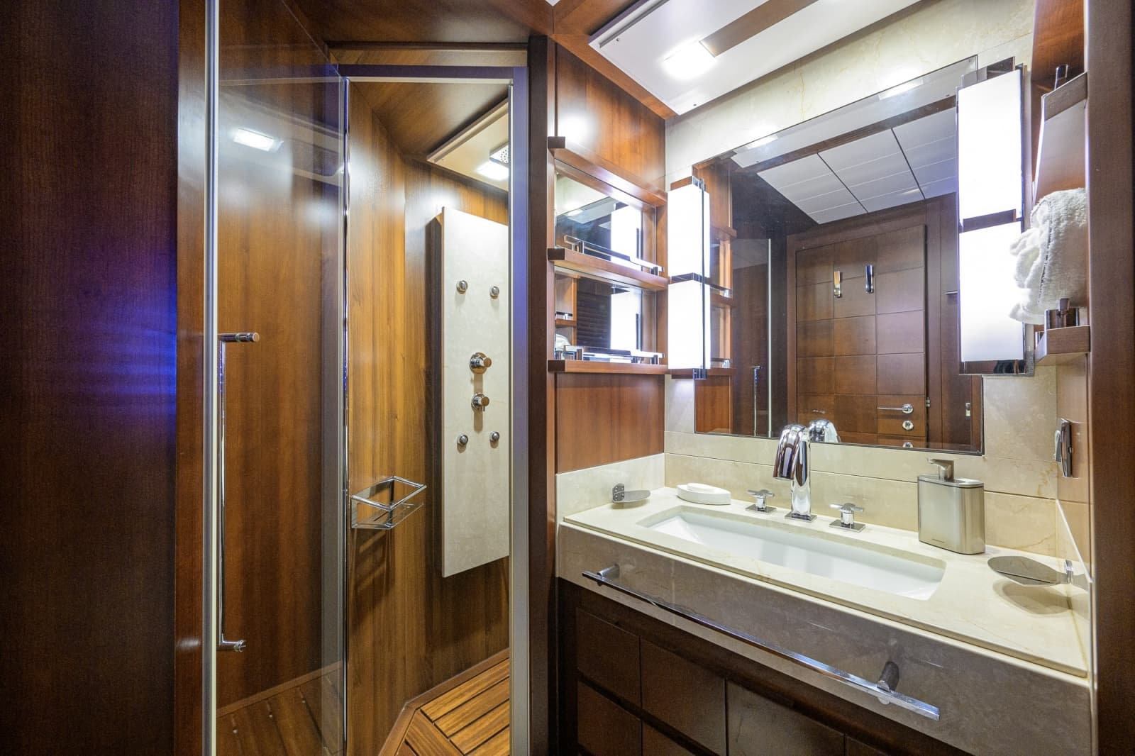 2008 Azimut Flybridge - Photo 28