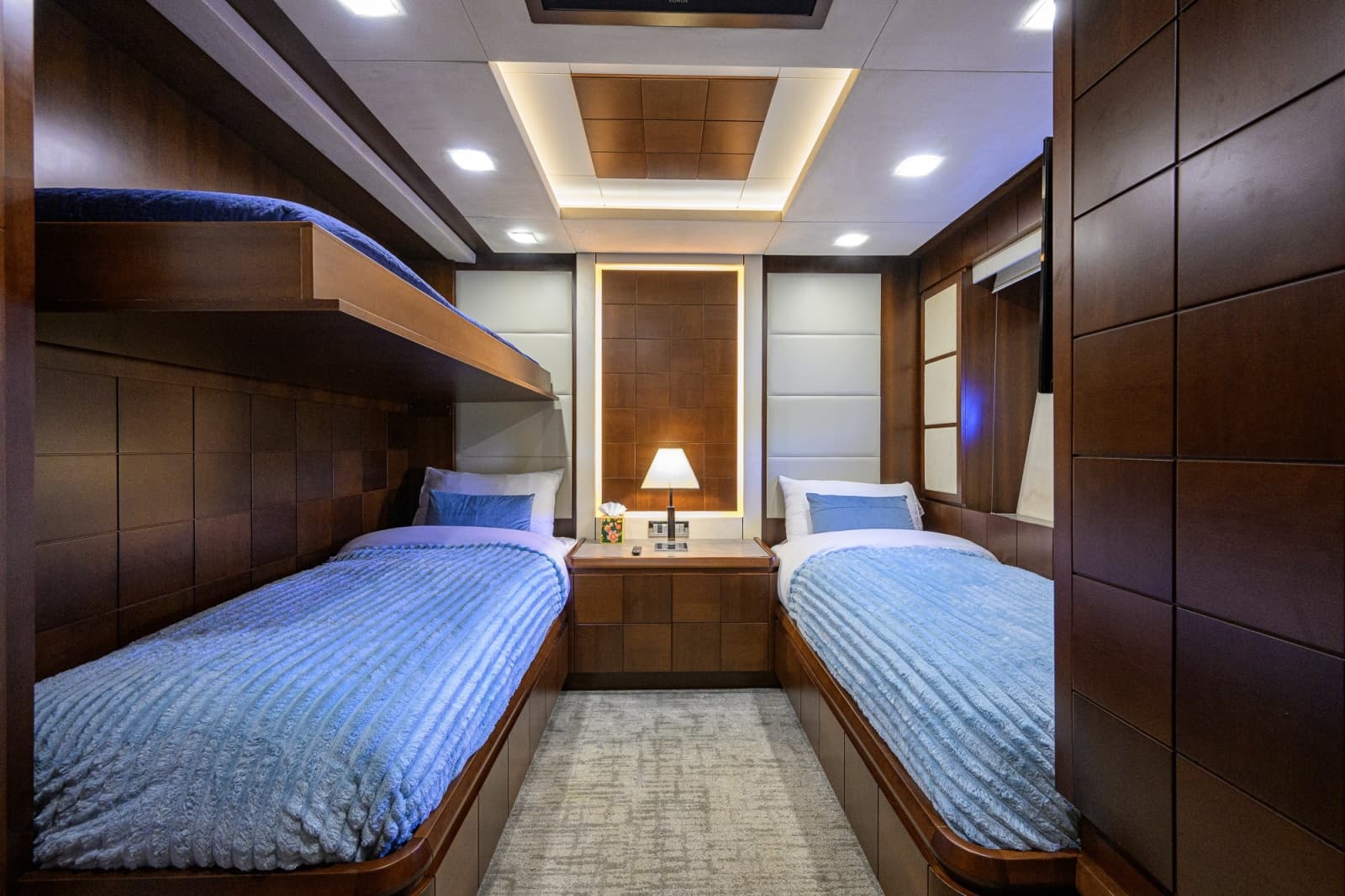 2008 Azimut Flybridge - Photo 24