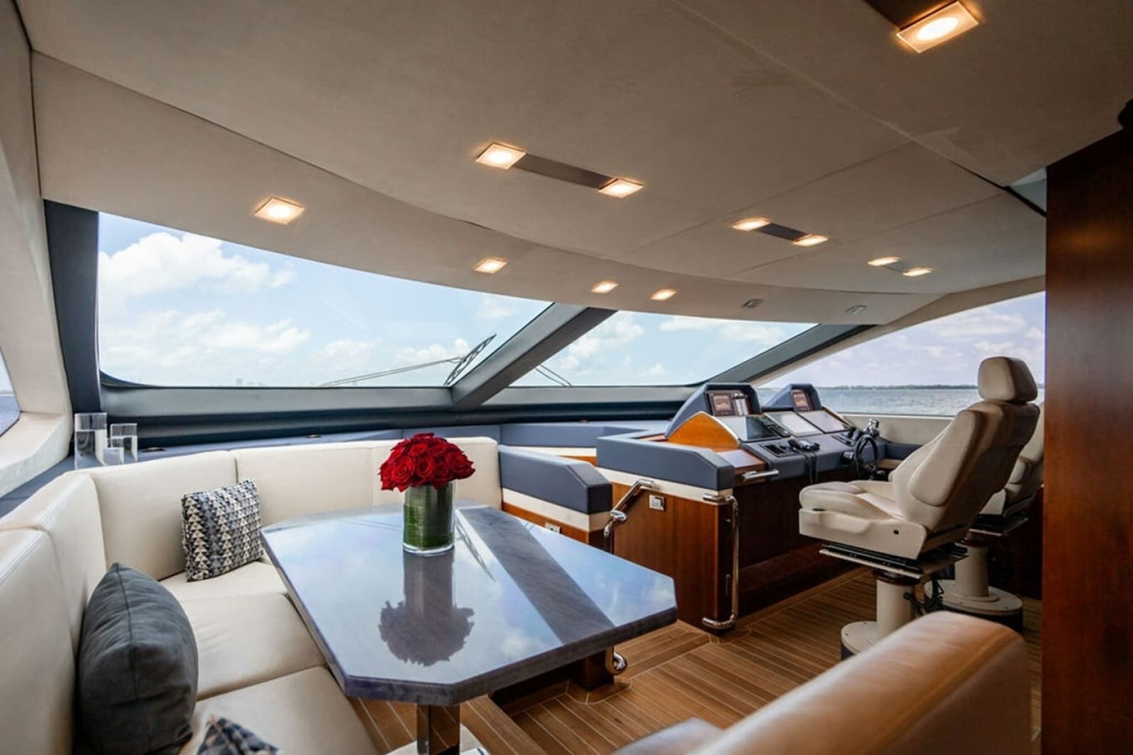2008 Azimut Flybridge - Photo 12