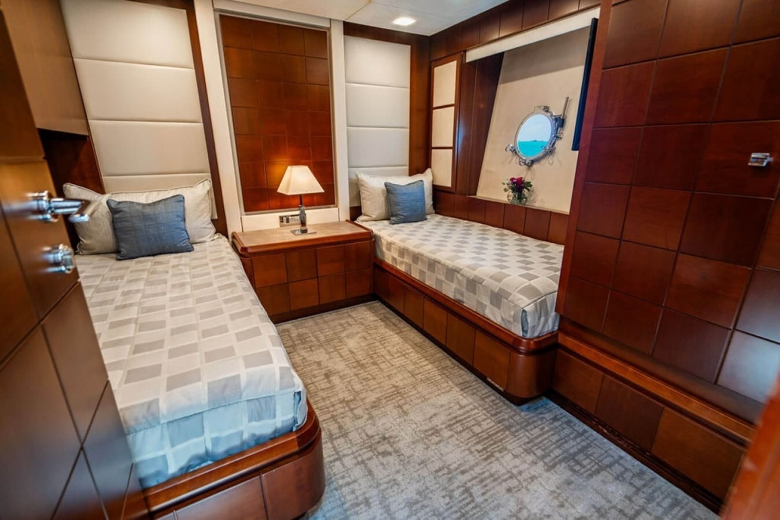 2008 Azimut Flybridge - Photo 20