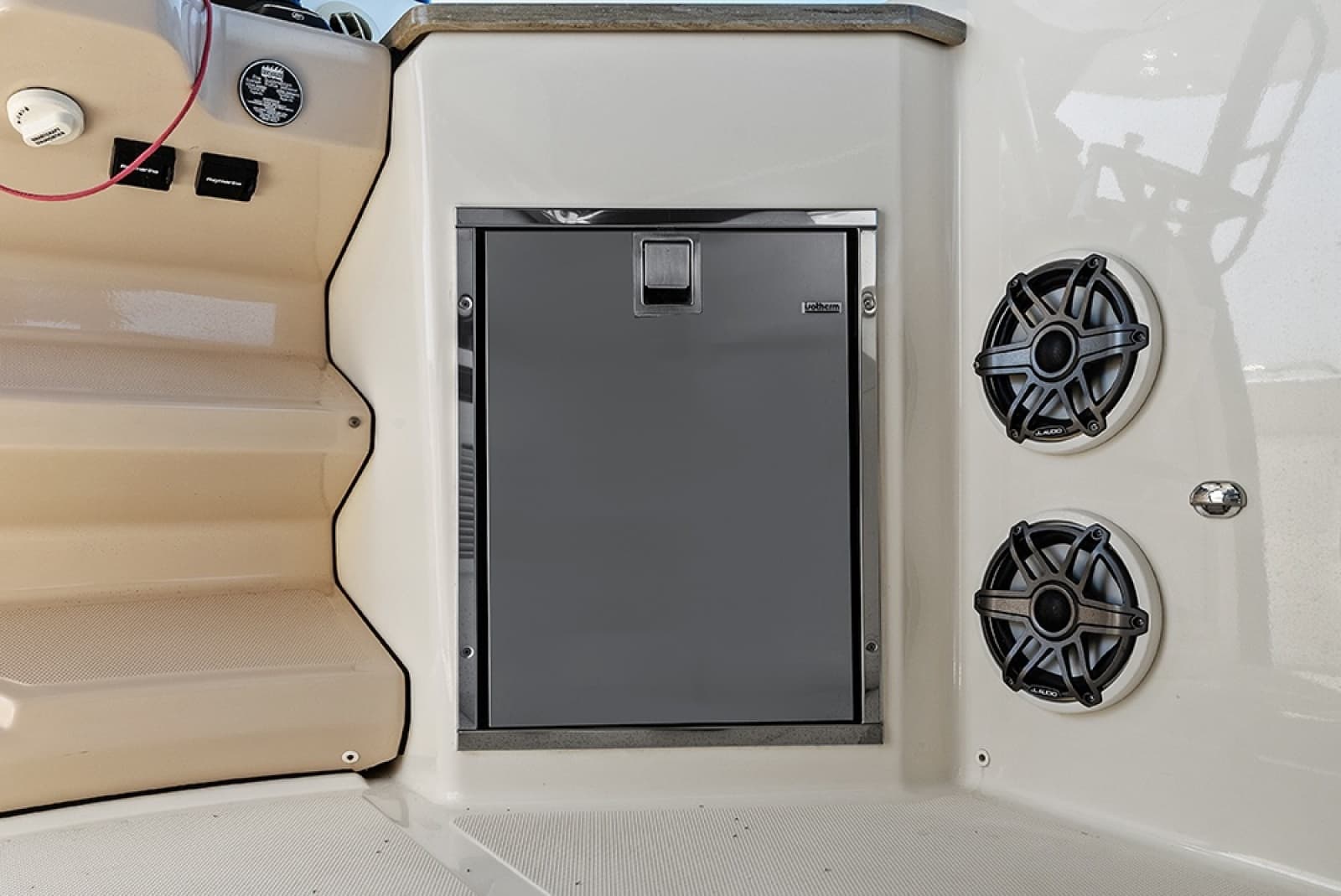 2023 Boston Whaler 350 Realm - Photo 57