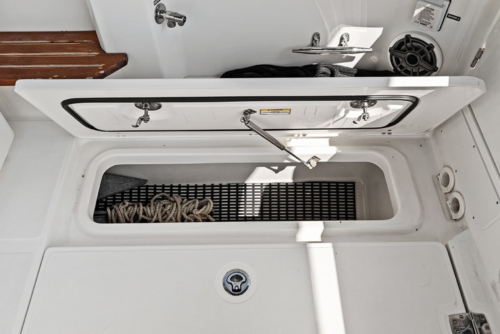 2023 Boston Whaler 350 Realm - Photo 51
