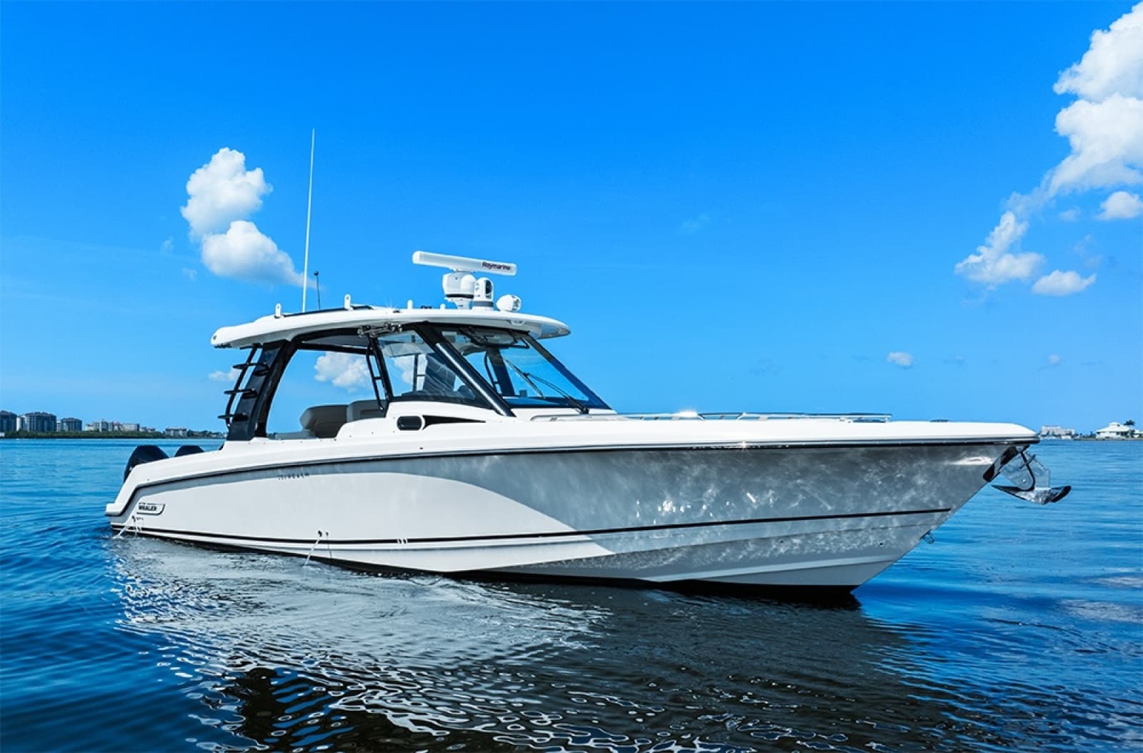 2023 Boston Whaler 350 Realm - Photo 3