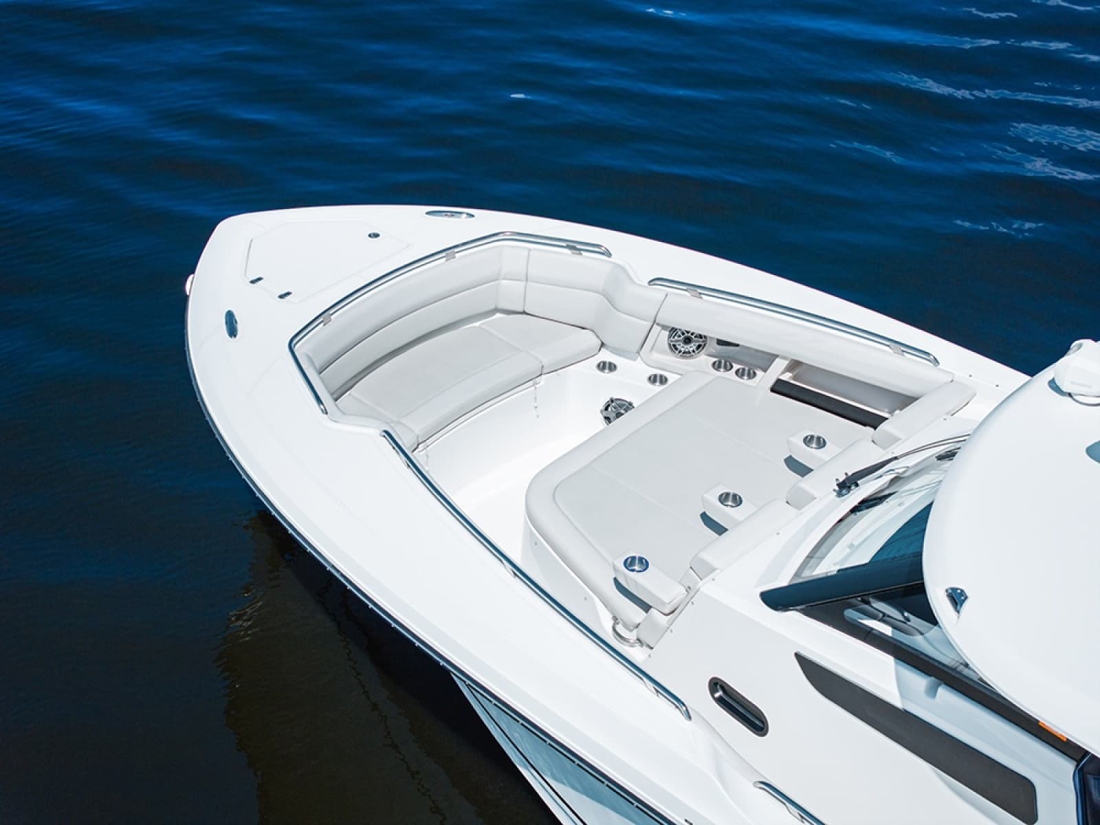 2023 Boston Whaler 350 Realm - Photo 9
