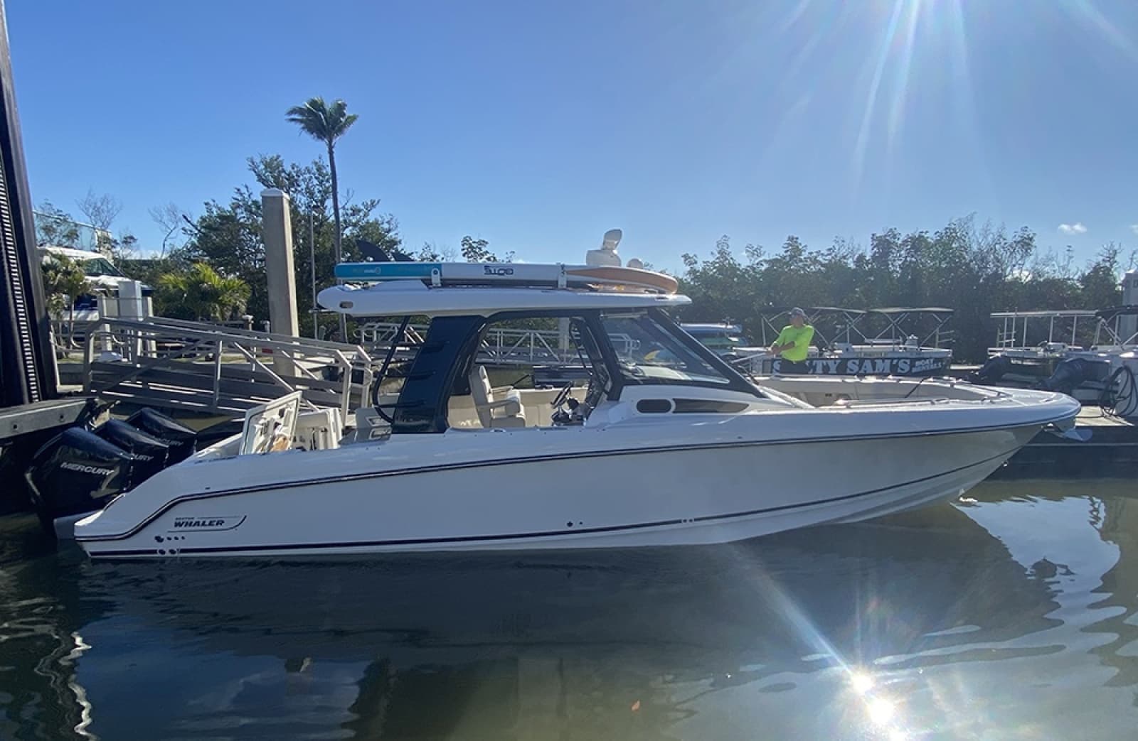 2023 Boston Whaler 350 Realm - Photo 1