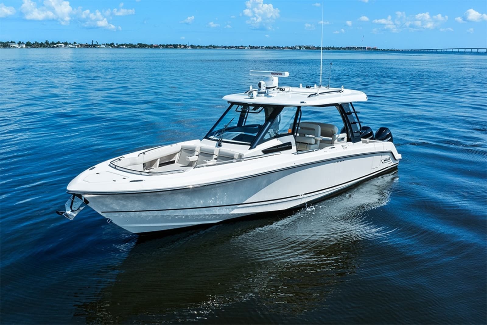 2023 Boston Whaler 350 Realm - Photo 11