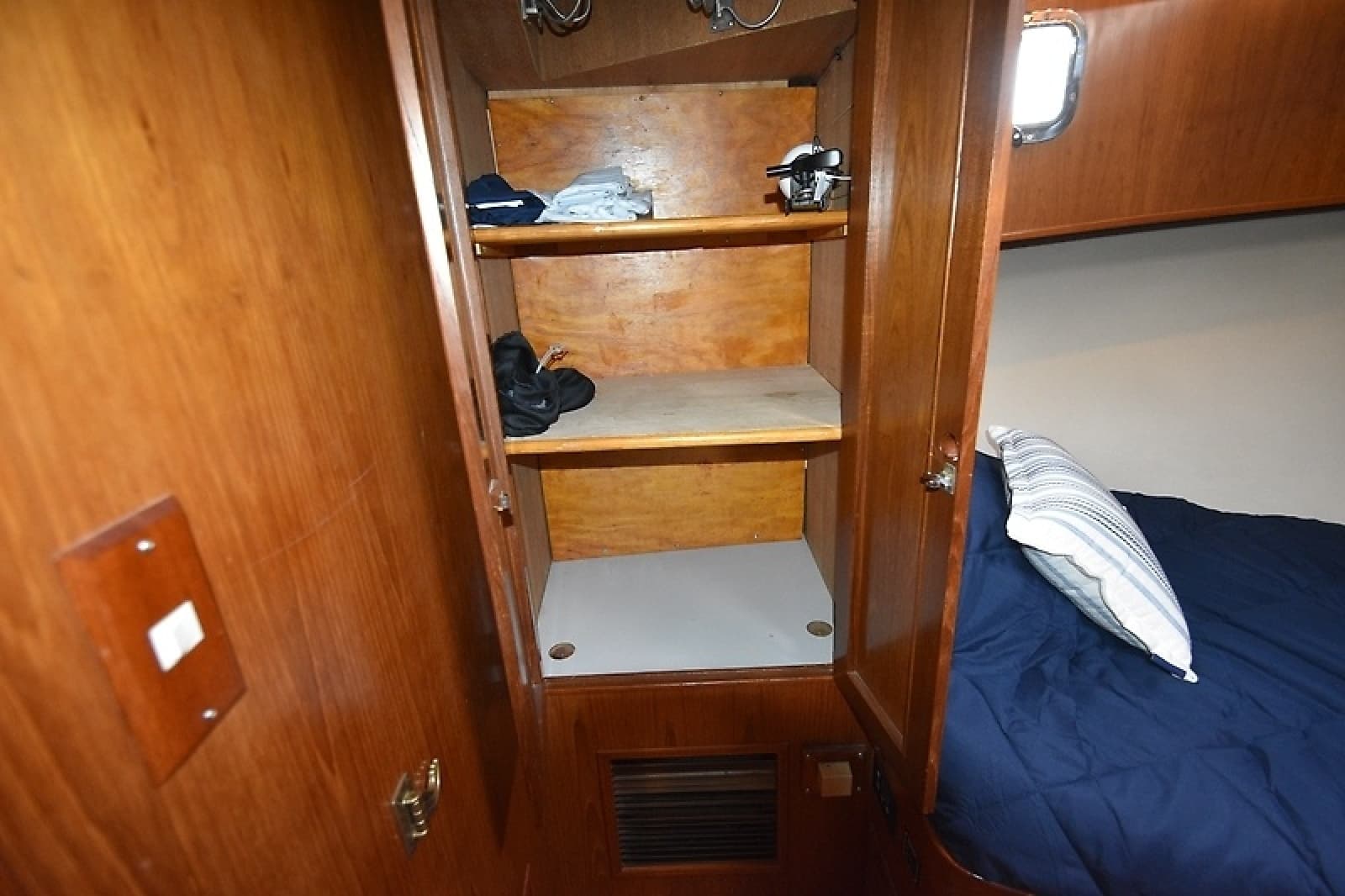 1994 Ocean Alexander 423 Classico - Photo 77