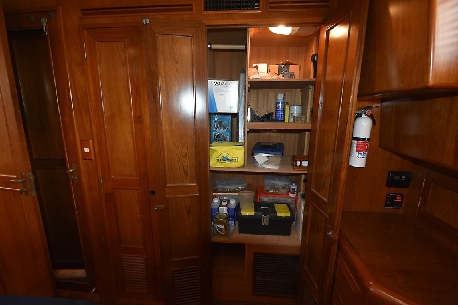 1994 Ocean Alexander 423 Classico - Photo 88