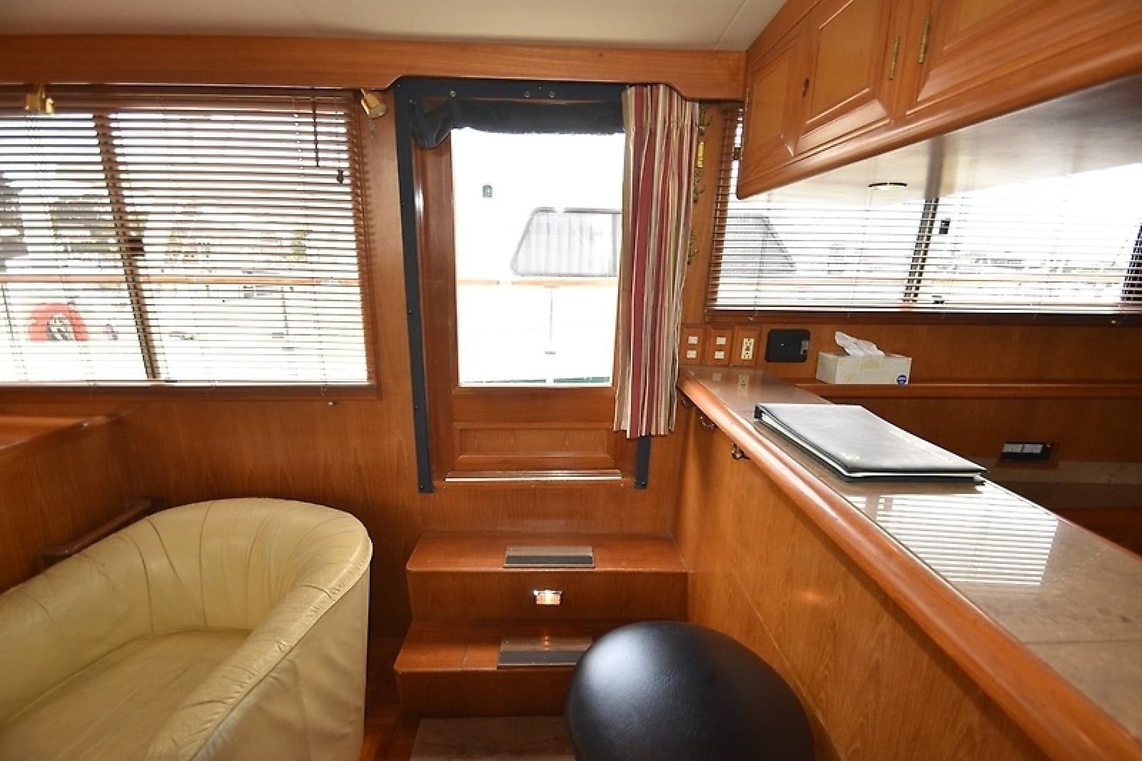1994 Ocean Alexander 423 Classico - Photo 80