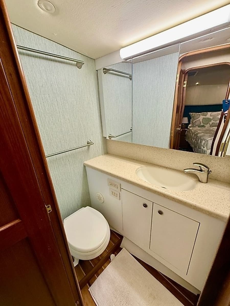 2005 Ocean 46 Super Sport - Photo 19
