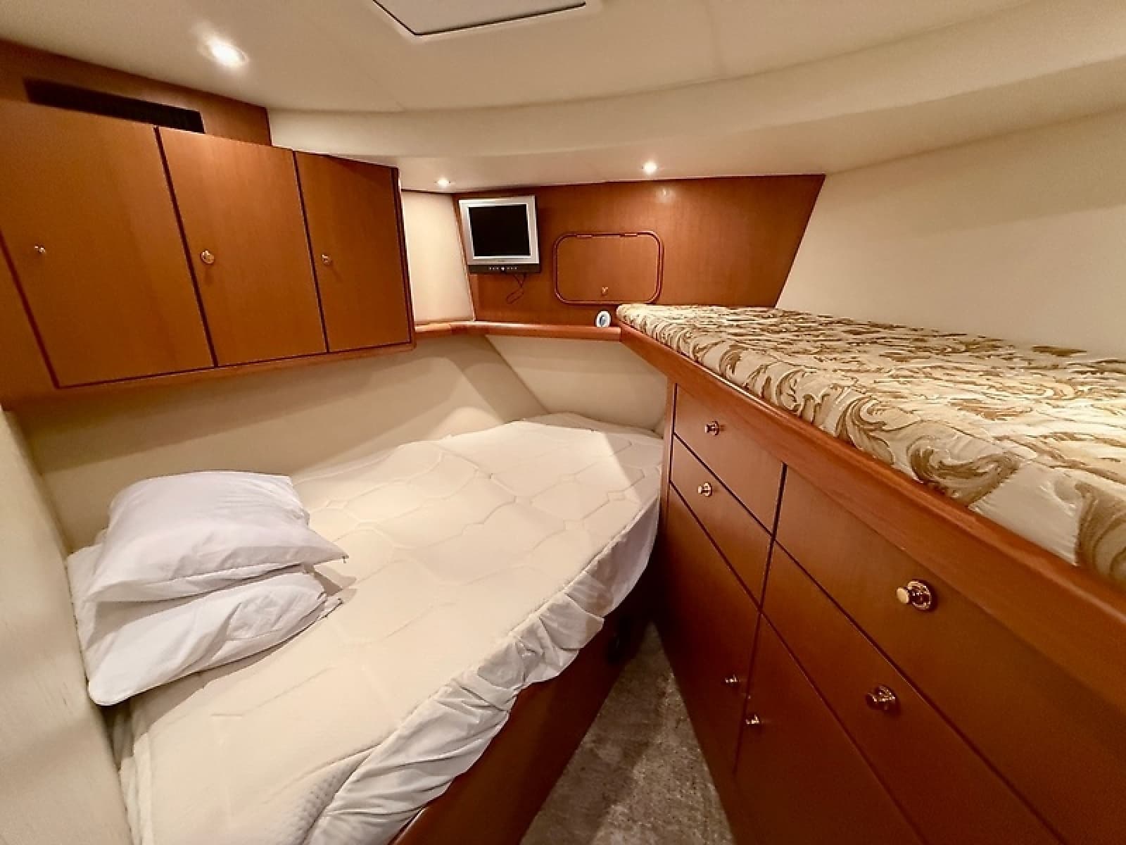 2005 Ocean 46 Super Sport - Photo 22