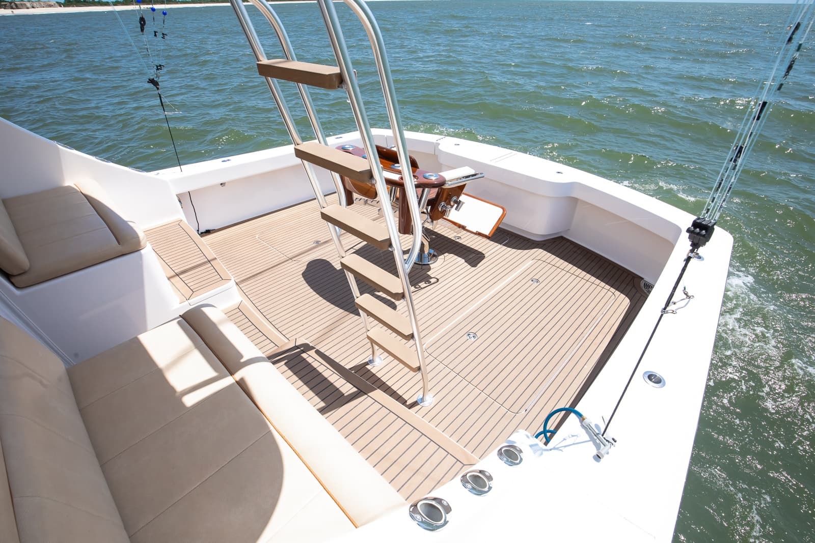 2021 Viking 46 Billfish - Photo 10