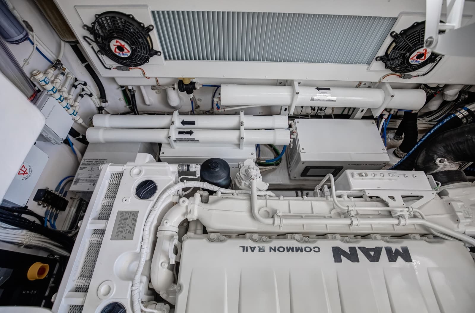 2021 Viking 46 Billfish - Photo 23
