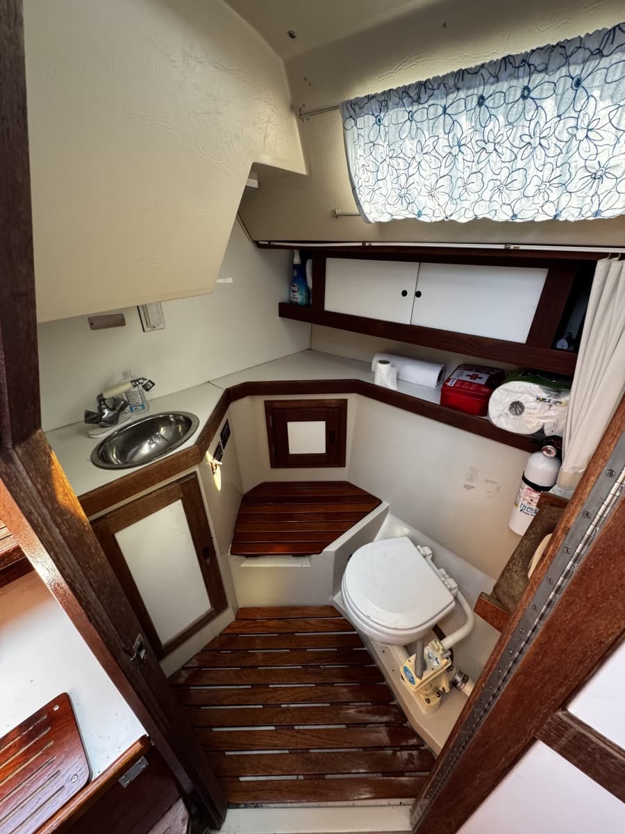 1986 Catalina 34 - Photo 10