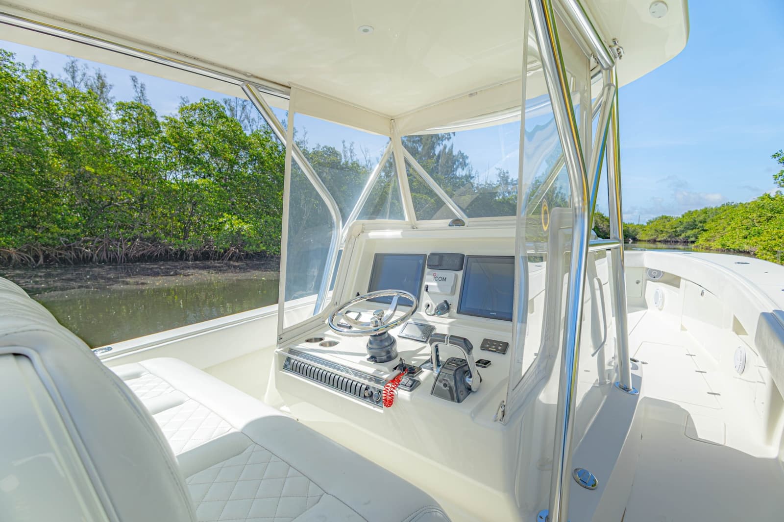2016 SeaVee 390Z - Photo 21
