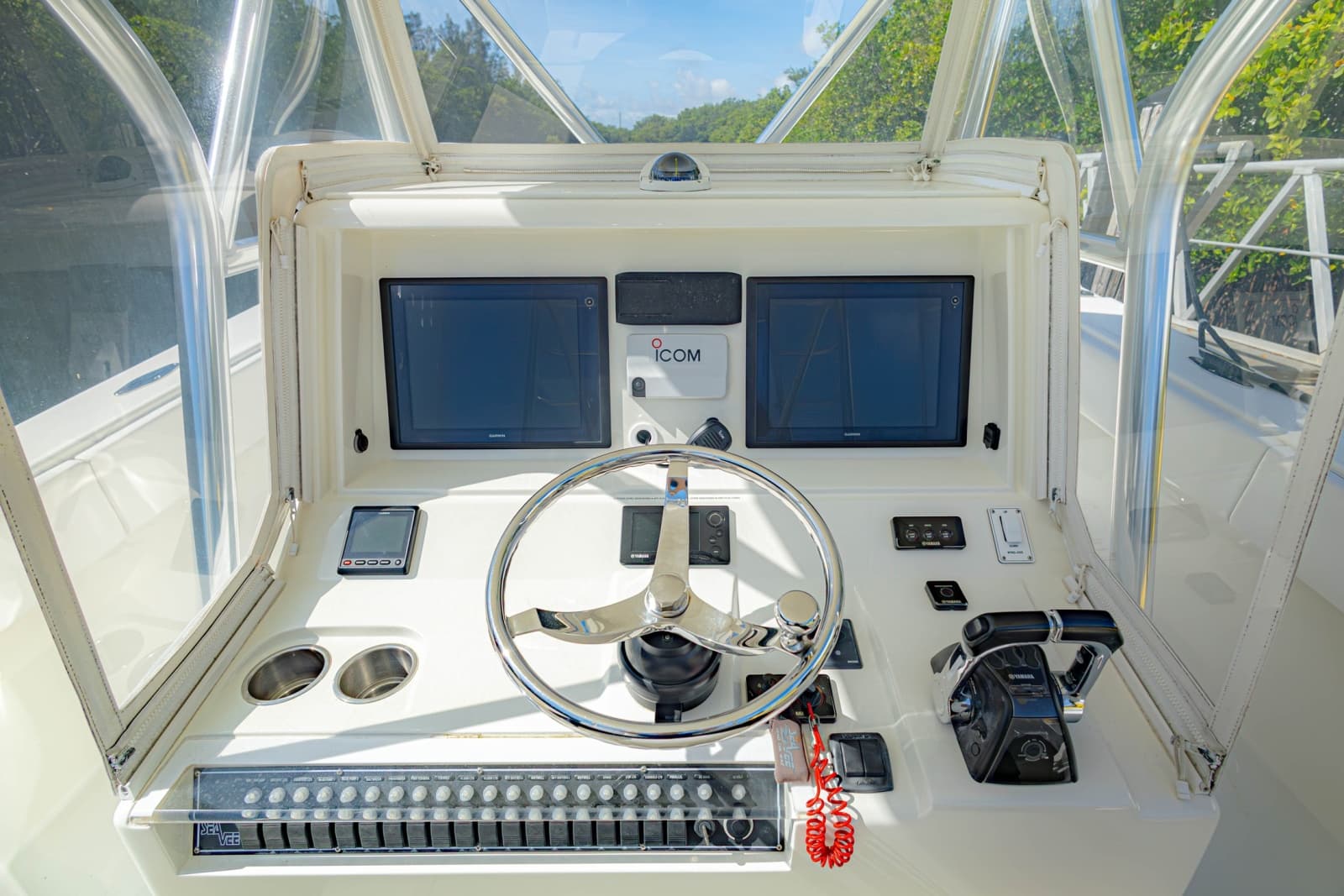 2016 SeaVee 390Z - Photo 26
